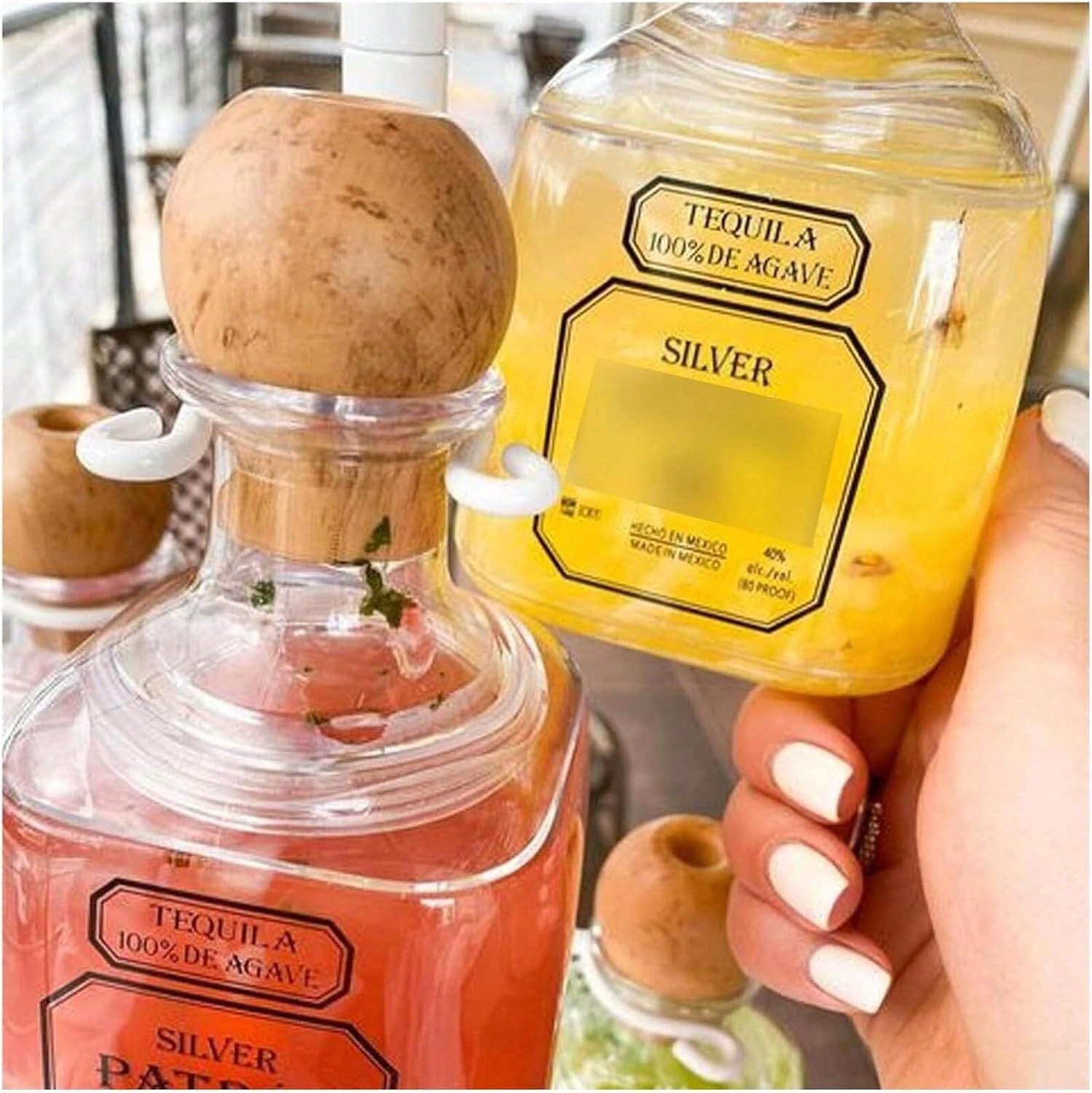 2個入り、繰り返し使えるワインボトル型カップ（ストロー付き） - Reusable Straw のレビューと価格